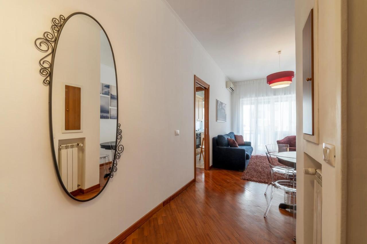 רומא Metro Cipro! Alle Spalle Del Vaticano Apartment X4 מראה חיצוני תמונה